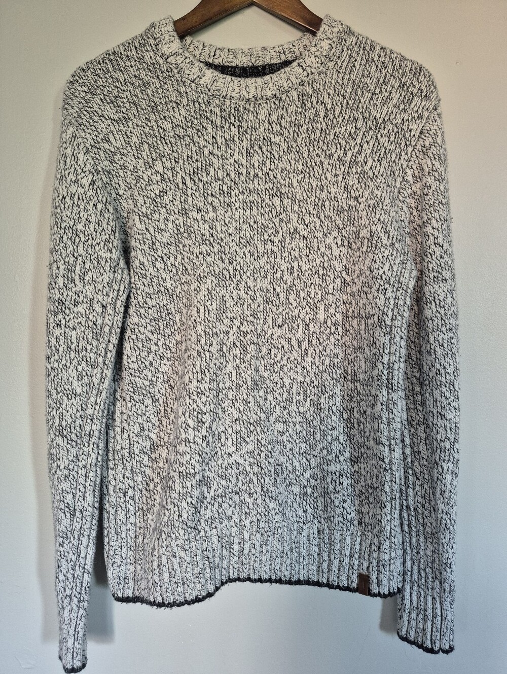 Roots Classic Knit Sweater Cotton White/Black Oversize Small